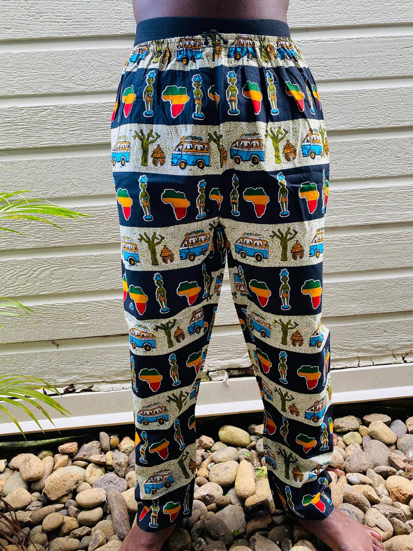Pantalon noir carte afrique
