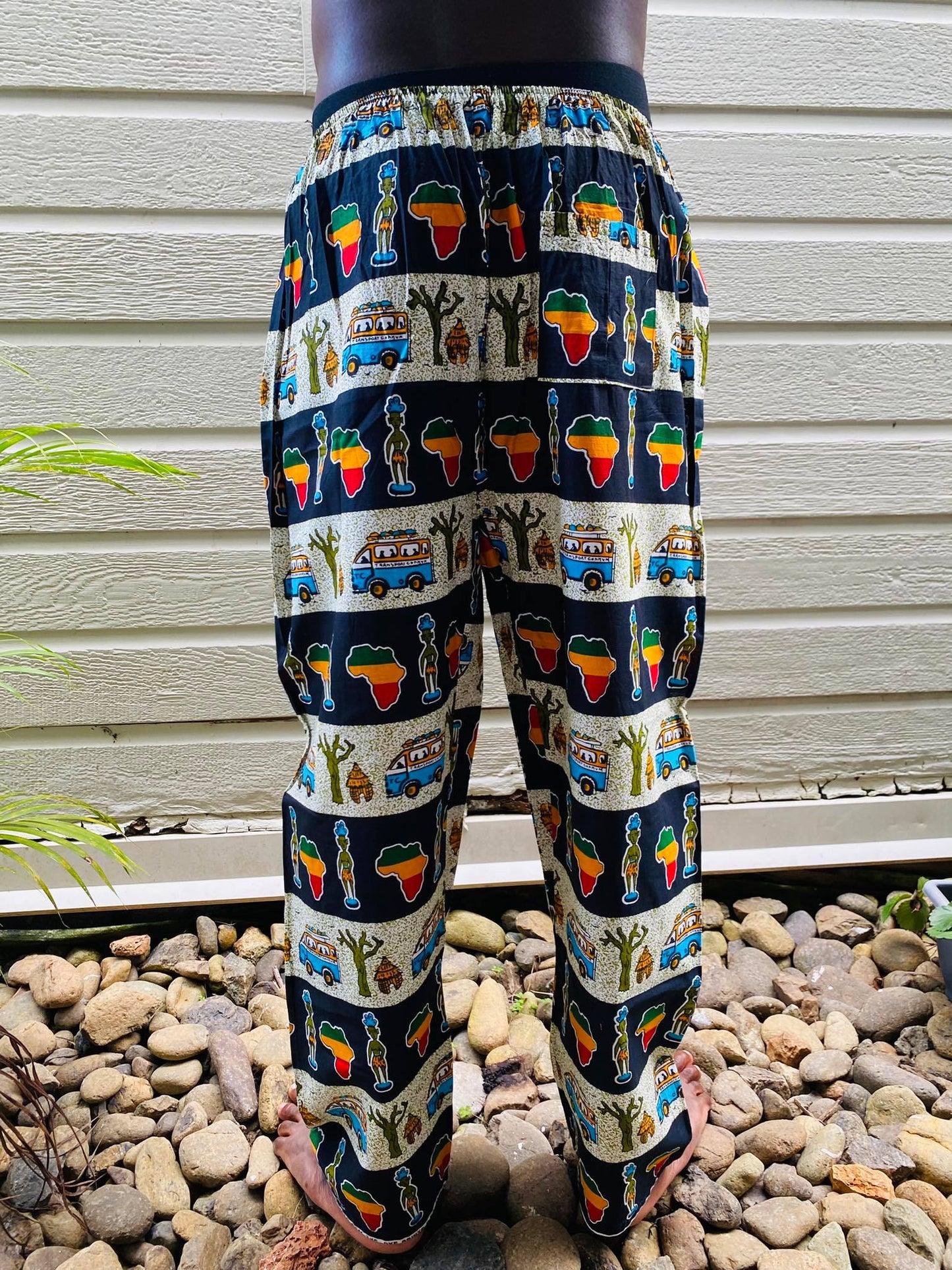 Pantalon noir carte afrique